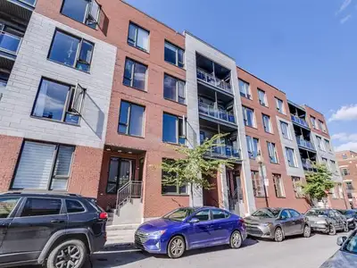 Appartement à louer au centreville / Apartment for rent Downtown
