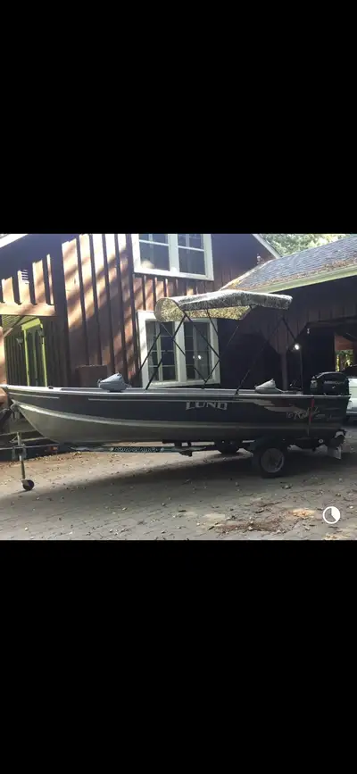 1995 30hp mercury needs works Comes with Bimini top Hummingbird Helix 5 with gps Kicker plate for tr...