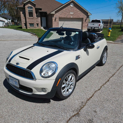2009 Mini Cooper S Convertible with SAFETY. Ready to Go!!!