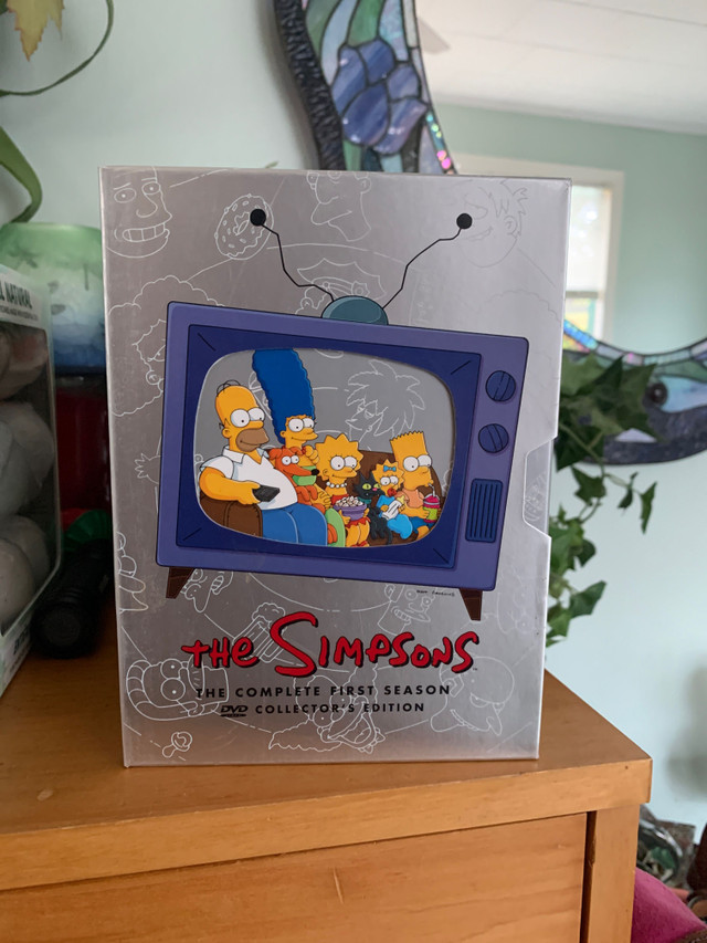 Simpsons dvds.  seasons 1, 2, 3, 4, 5 and 3 extra-1, 1, 5 in CDs, DVDs & Blu-ray in Bedford - Image 2