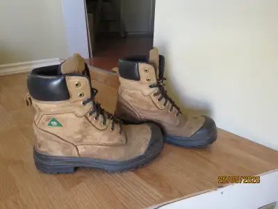 Aggressor CSA steel toe boot, View more