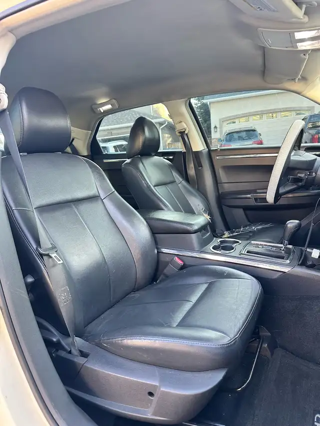2008 Chrysler 300 - Active528931042006159365