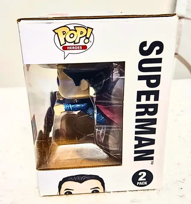 Funko Pop Superman & The Flash Vinyl Figures – 2 Pack in Arts & Collectibles in Grand Bend - Image 8