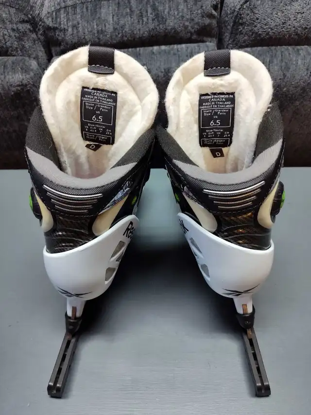 Reebok Goalie Skates - Size 6.5 / 8 shoe - Almost New. in Hockey in Kingston - Image 7