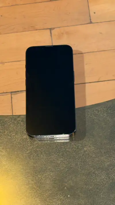 Apple iPhone 13, View more