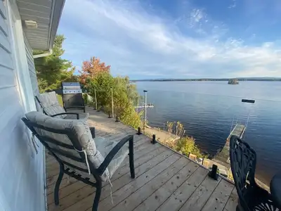 Executive Waterfront Retreat – Fully Furnished 1-Bedroom Duplex $3,000/month – Utilities Included |...