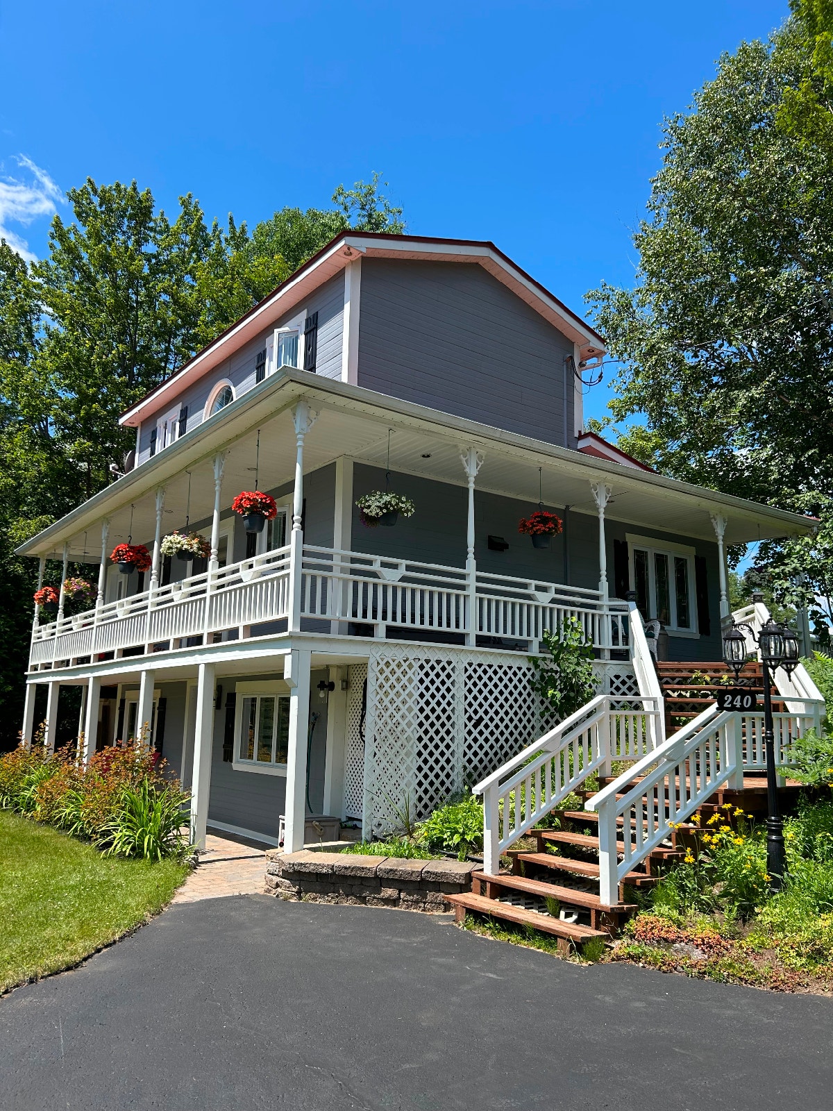 Belle maison de campagne rénovée au bord du lac des chutes — photo 2