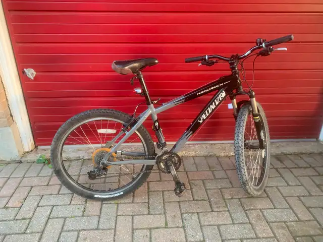 Bicycles and snowblowers for sale July 11  385 Dunvegan Drive. in Other in Kitchener / Waterloo - Image 9