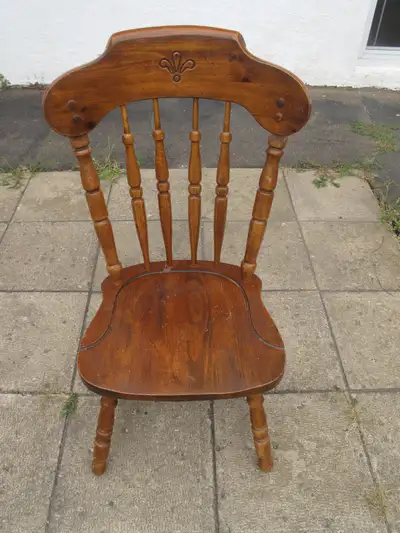 Chaises en bois massif style Western bistro Windsor, View more