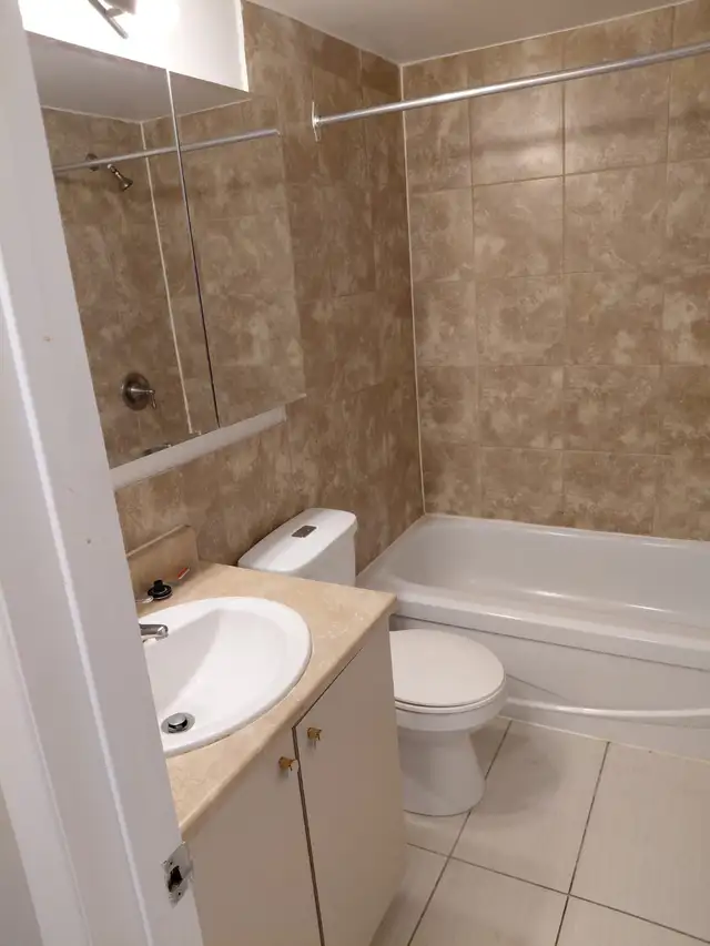 Moderne 3 1/2 a Verdun in Long Term Rentals in City of Montréal - Image 6