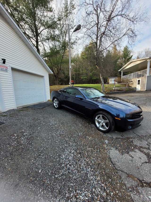 Chevrolet Camaro 2010 3.6 litres — photo 2