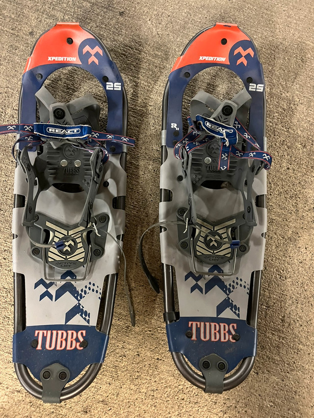Tubbs expedition snowshoes in Fishing, Camping & Outdoors in Calgary