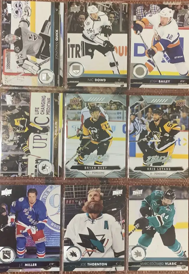 Hockey cards in Arts & Collectibles in Ottawa - Image 6