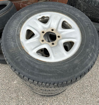 LT275/65r18 Bridgestone Blizzak Tires on Rims