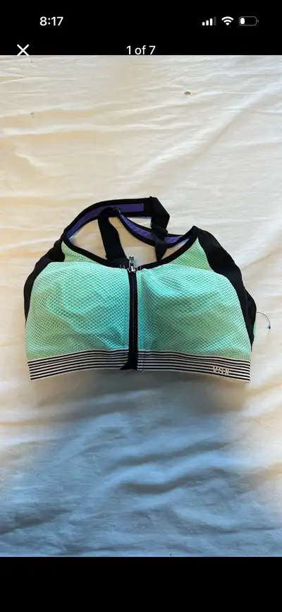 Victoria’s Secret Front Closure Sports Bra, View more