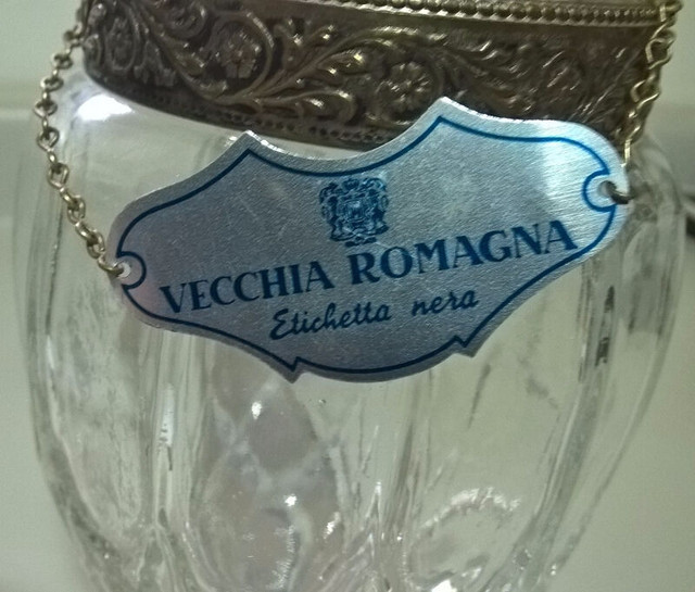 Vintage Vecchia Romagna Etichetta Nera Brandy Decanter in Arts & Collectibles in Oshawa / Durham Region - Image 4