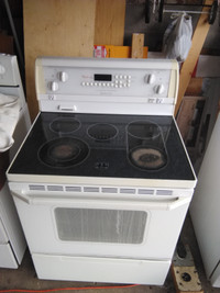 Whirlpool  glass top Stove. Fully functional $180Firm