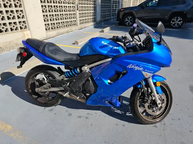 2007 Kawasaki Ninja 650R in Sport Bikes in North Shore - Image 2