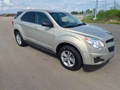 2012 Chevrolet Equinox LS, 2.4 L, 4 cyl, only 124 KM, low KM, 4WD, cloth seats, AC, Tilt, cruise, br...