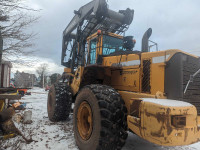 Looking for loader attachment for a 180 Volvo 