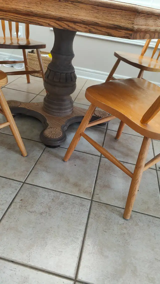 TABLE ONLY Kitchen breakfast table solid heavy wood in Dining Tables & Sets in Markham / York Region - Image 4