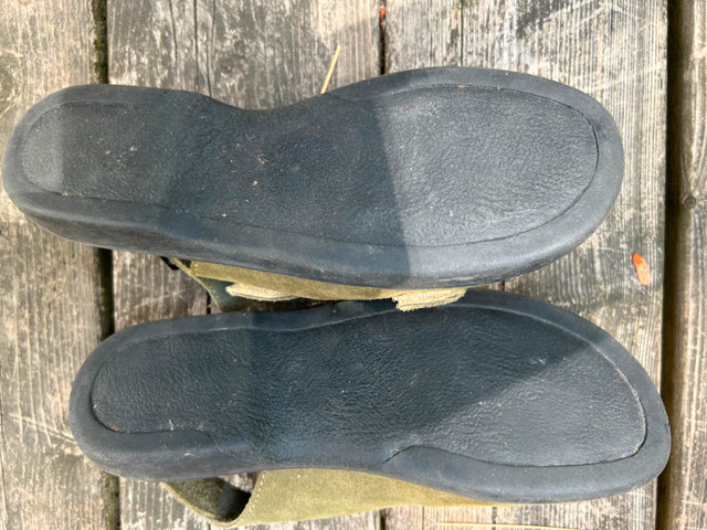 women's sandals size 6 in Women's - Shoes in Bridgewater - Image 2
