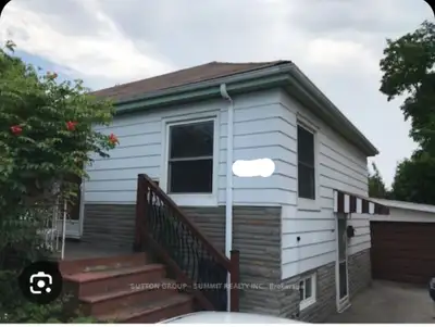 House for rent Toronto (Scarborough) - 3 bedrooms main floor