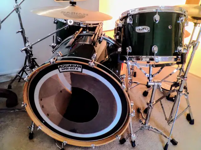 Mapex 24"x18 Maple Lacquered PRO Bass Drum Emerald Green 10 Lug in Drums & Percussion in London - Image 11