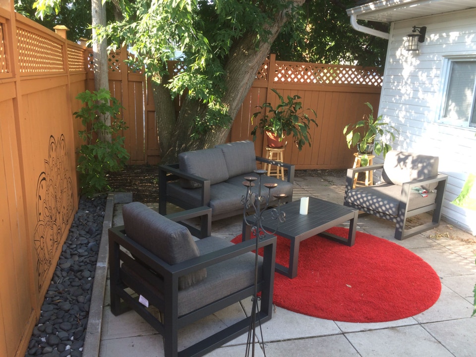 Bright and Fresh 2 Bedroom Apt / House 1