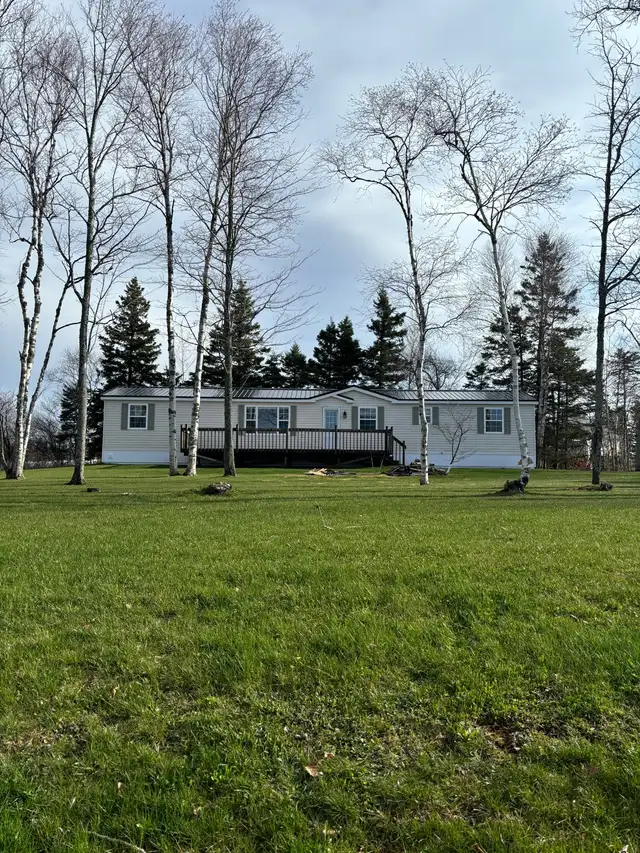 Waterfront rental in Long Term Rentals in Summerside - Image 2