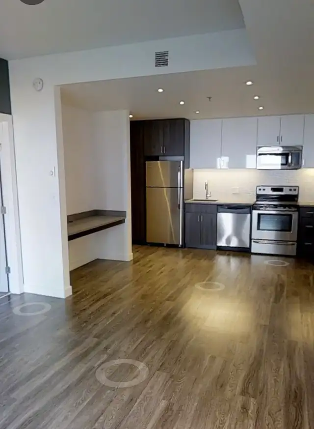1 Bedroom Sublet | $1495 | March 1 | WiFi & Water Incl