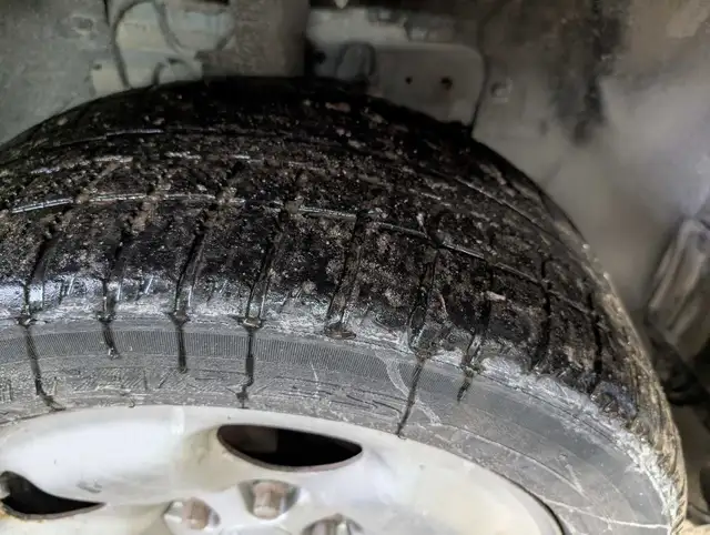 Winter tires on rims 225/65/R17 in Tires & Rims in Ottawa - Image 4
