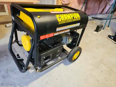 Like new needs a new battery. Call 608 5188.