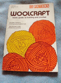Patons Woolcraft: Basic Guide to Knitting and Crochet, Book 400