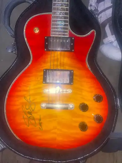 Slash signed guitar, View more