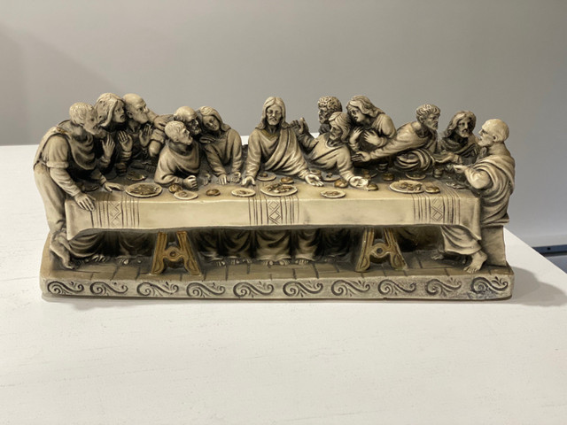 Cène en plâtre, table des apôtres dans Art et objets de collection  à Ouest de l’Île - Image 2