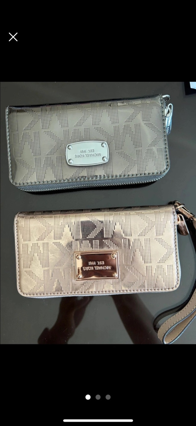 Authentic Michael Kors Wallet $55 in Women's - Bags & Wallets in City of Toronto
