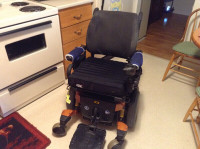 Quantum6000 electric wheelchair