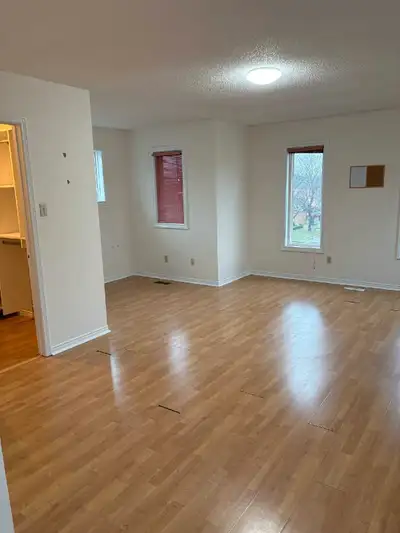 Large 1 br room with private bathroom