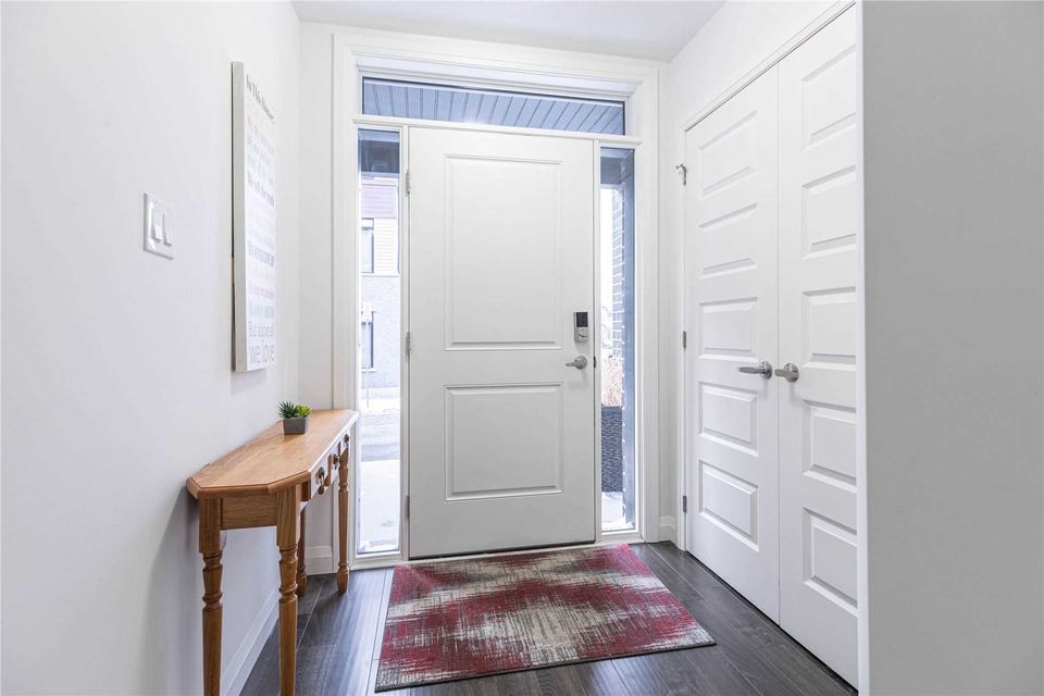 4 Bedrooms Modern Corner Townhome(Southdate)_From November 1st 4