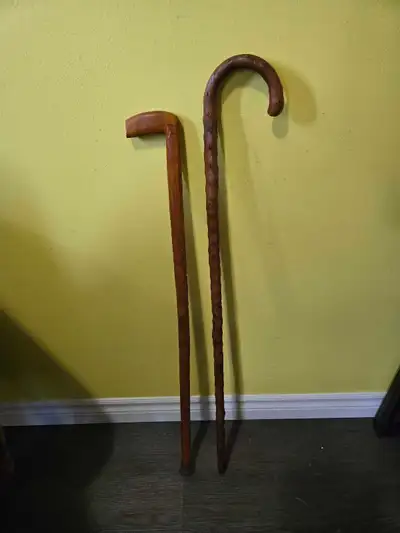 Hello and welcome to another listing brought to you by, well me and what I like to call::: "LOST-but...