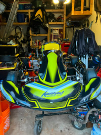 4 cycle racing Kart