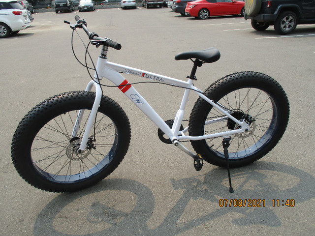New 7 Speed 26 x 4.0 Mountain Bike for sale in Mountain in Prince George - Image 4