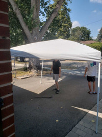 Tent - opens to 10' x 20'
