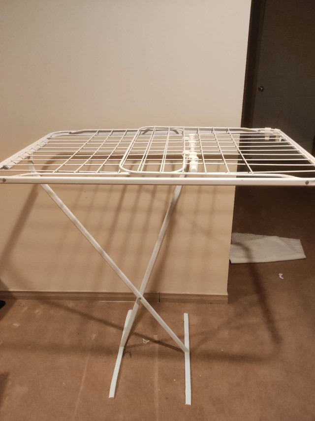 IKEA clothes rack Tool Storage & Benches Ottawa Kijiji