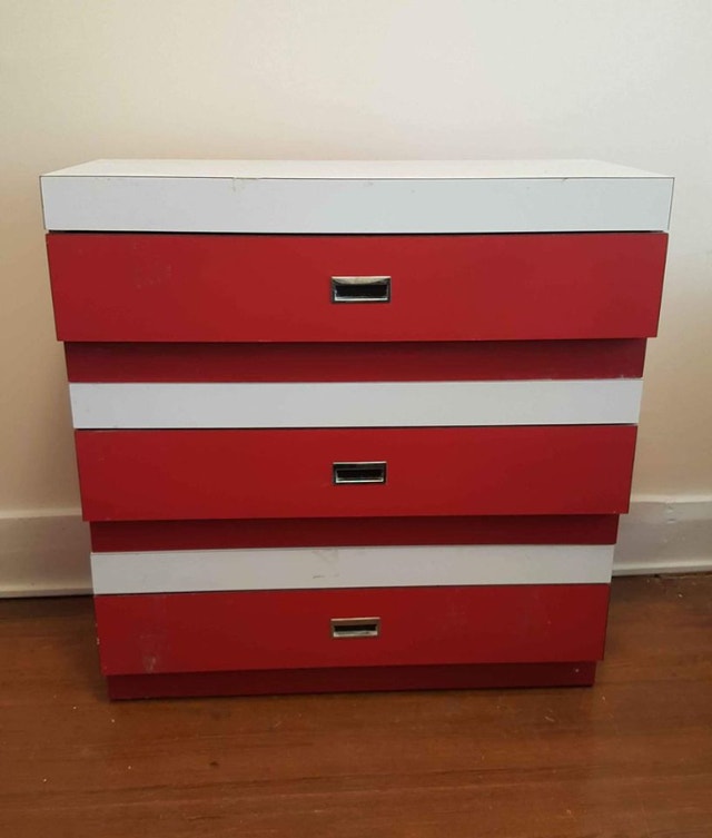 Set of 3 stackable red wooden drawers dresser Dressers & Wardrobes