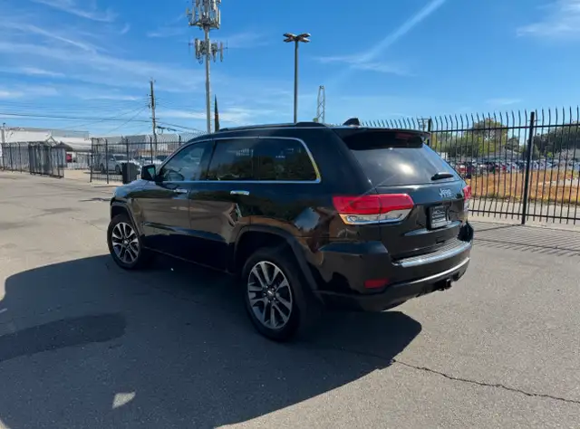 Jeep grand Cherokee in Cars & Trucks in Sunshine Coast - Image 10