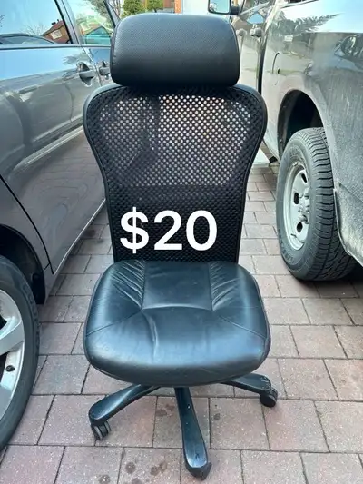 roll office chairs