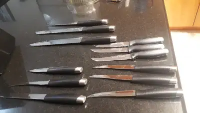 Henckels knife block - 12 knives set, View more