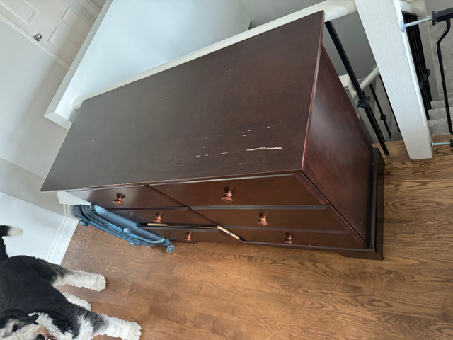 Solid wood dresser in Dressers & Wardrobes in Oakville / Halton Region - Image 2